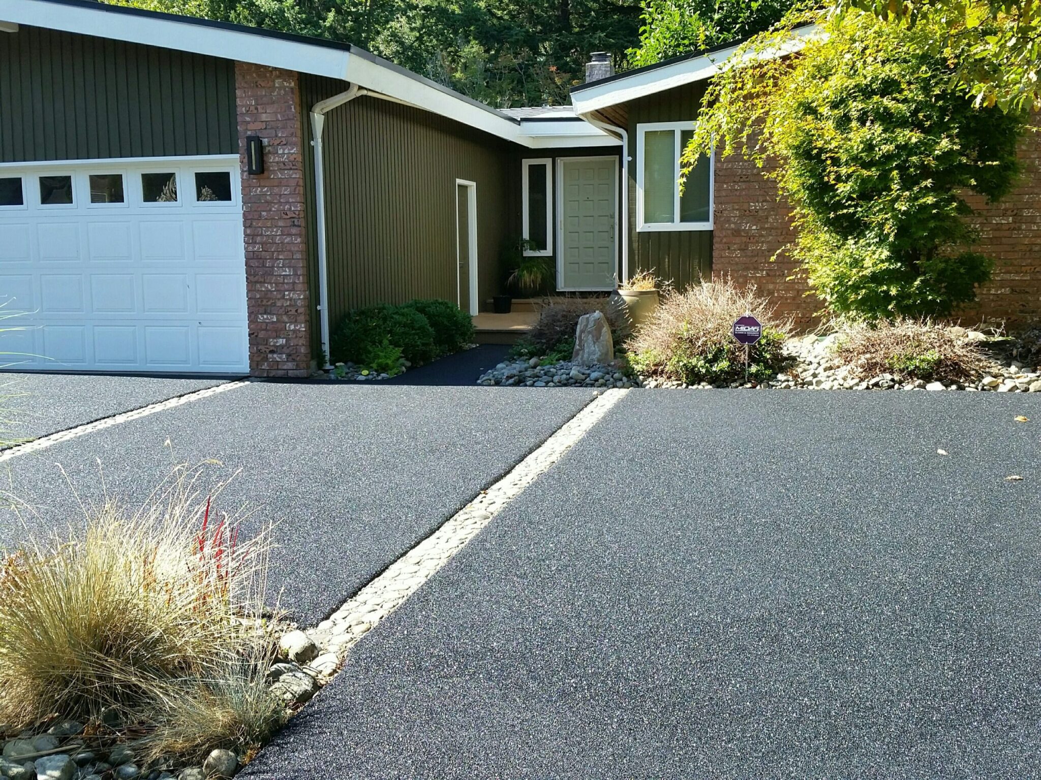 Rubber Paved Driveway Surrey, BC Green Tech Resurfacing
